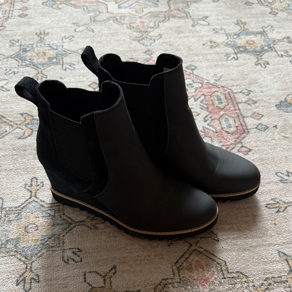Toms Black Ankle Booties